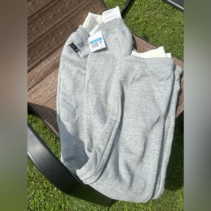 Nike Women’s High Rise Joggers